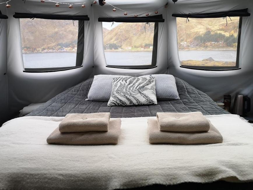 Glamping Lofoten Hotel Kongsjorda Bagian luar foto